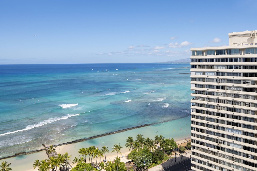 Waikiki Beach Marriott Resort & Spa — Attractions in the area in Honolulu, Hawaii