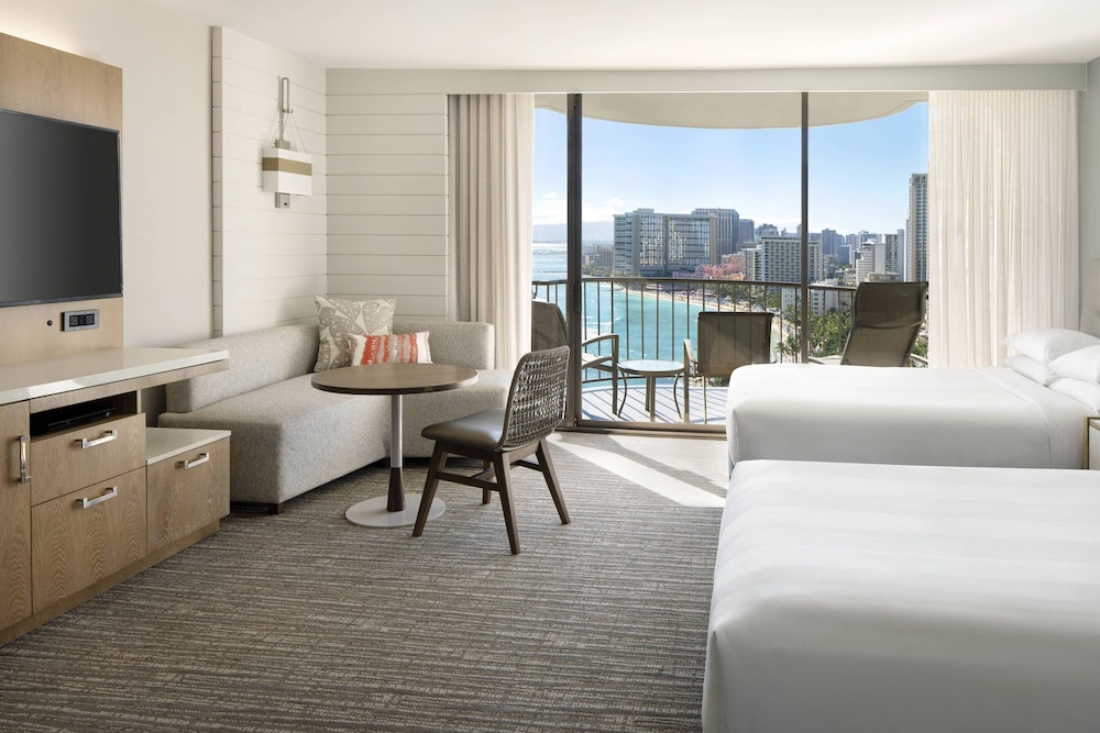 Waikiki Beach Marriott Resort & Spa — Hotel rooms in Honolulu, Hawaii