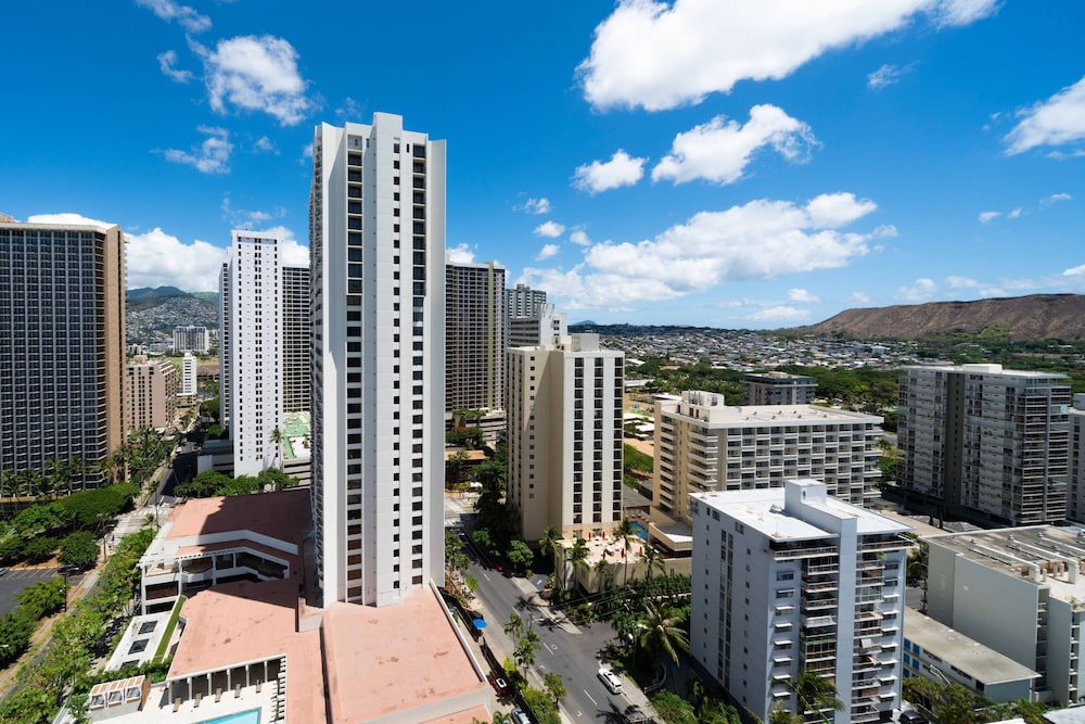 Waikiki Beach Marriott Resort & Spa — Hotel building in Honolulu, Hawaii