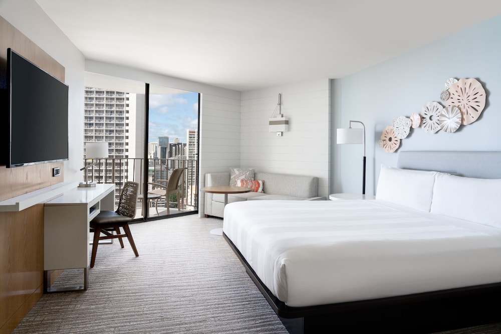 Waikiki Beach Marriott Resort & Spa — Hotel rooms in Honolulu, Hawaii
