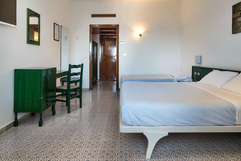 Saracen Sands Hotel & Congress Centre — Hotel rooms in Isola delle Femmine, Sicily