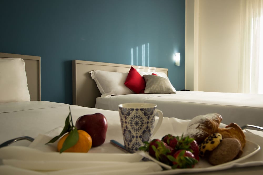 Saracen Sands Hotel & Congress Centre — Hotel rooms in Isola delle Femmine, Sicily