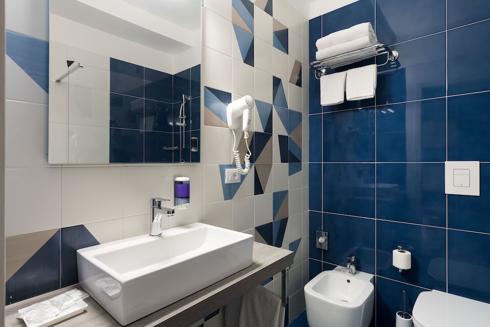 Saracen Sands Hotel & Congress Centre — Hotel rooms in Isola delle Femmine, Sicily
