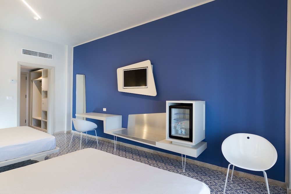 Saracen Sands Hotel & Congress Centre — Hotel rooms in Isola delle Femmine, Sicily