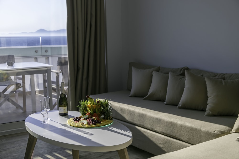Akti Imperial Deluxe Resort & Spa Dolce by Wyndham - All inclusive — Hotel rooms in Rhodes Town, South Aegean
