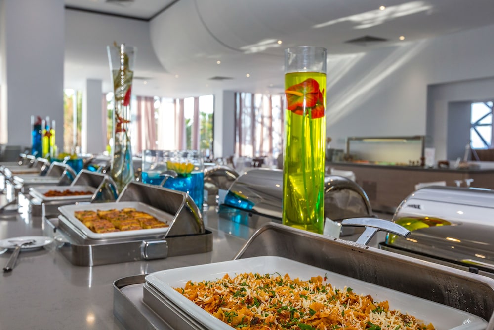 Akti Imperial Deluxe Resort & Spa Dolce by Wyndham - All inclusive — Restaurant & bars in Rhodes Town, South Aegean