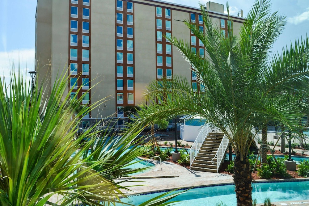 Radisson Hotel Orlando Lake Buena Vista South — Swimming pool in Kissimmee, Florida