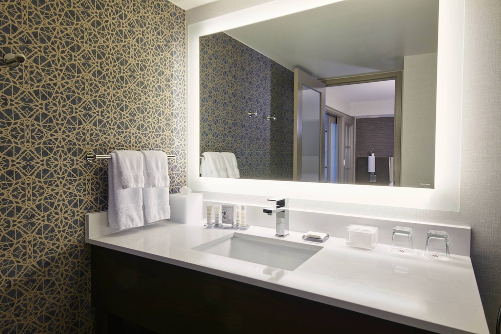 Detroit Marriott Troy — Hotel rooms in Troy, Michigan