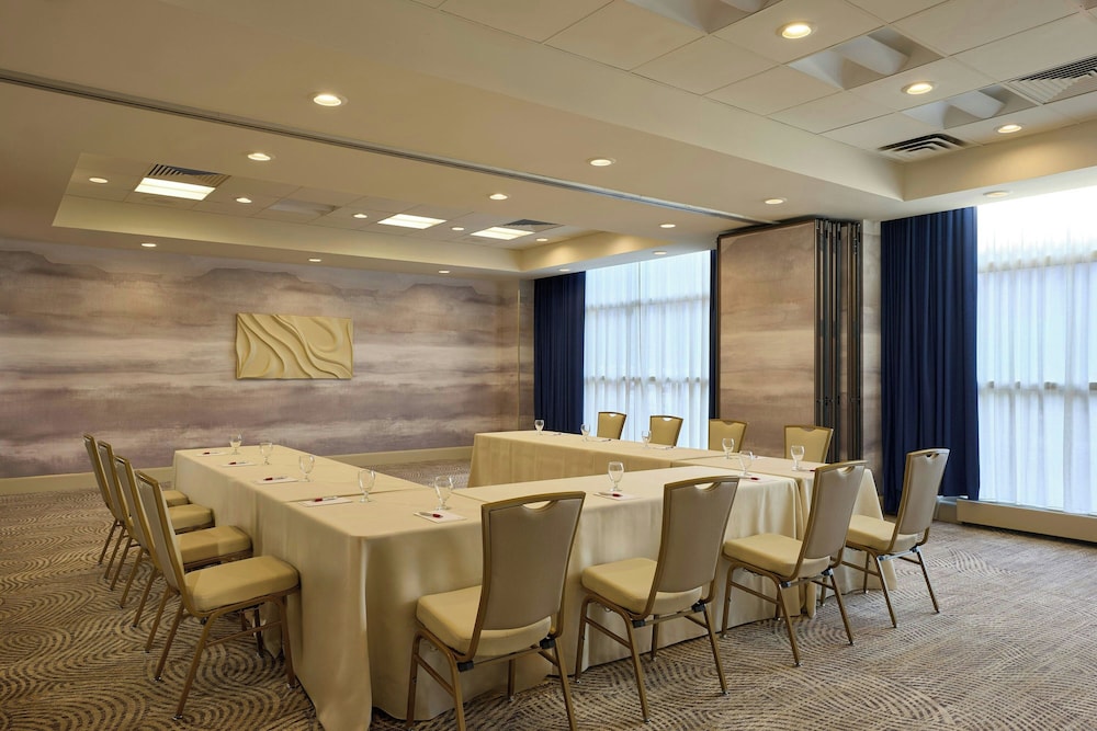 Detroit Marriott Troy — Hotel building in Troy, Michigan