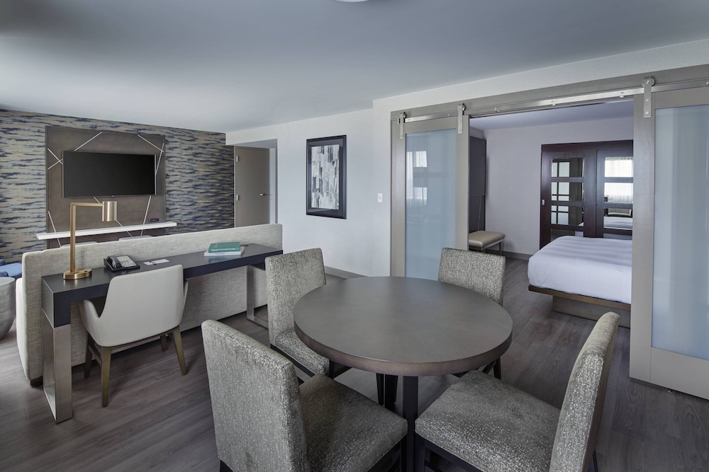 Detroit Marriott Troy — Hotel rooms in Troy, Michigan