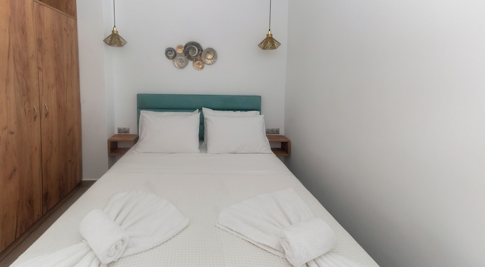 Sunshine Hotel Lardos — Hotel rooms in Lardos, South Aegean