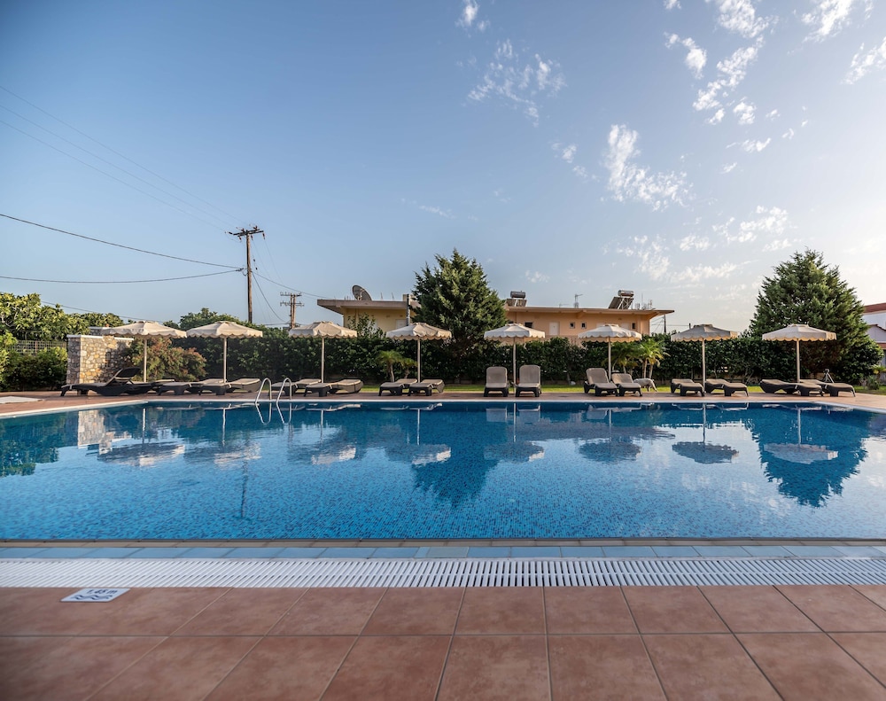 Sunshine Hotel Lardos — Swimming pool in Lardos, South Aegean