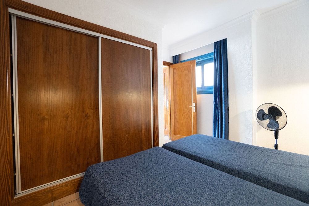 Apartments Agua Marina — Hotel rooms in Puerto del Carmen, Canary Islands