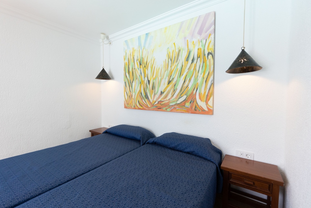 Apartments Agua Marina — Hotel rooms in Puerto del Carmen, Canary Islands