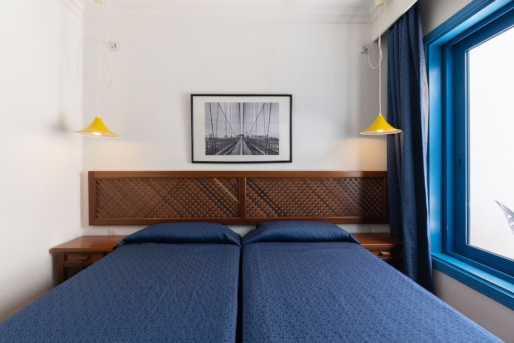 Apartments Agua Marina — Hotel rooms in Puerto del Carmen, Canary Islands