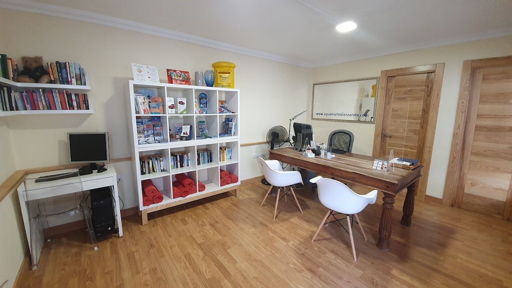 Apartments Agua Marina — Hotel building in Puerto del Carmen, Canary Islands