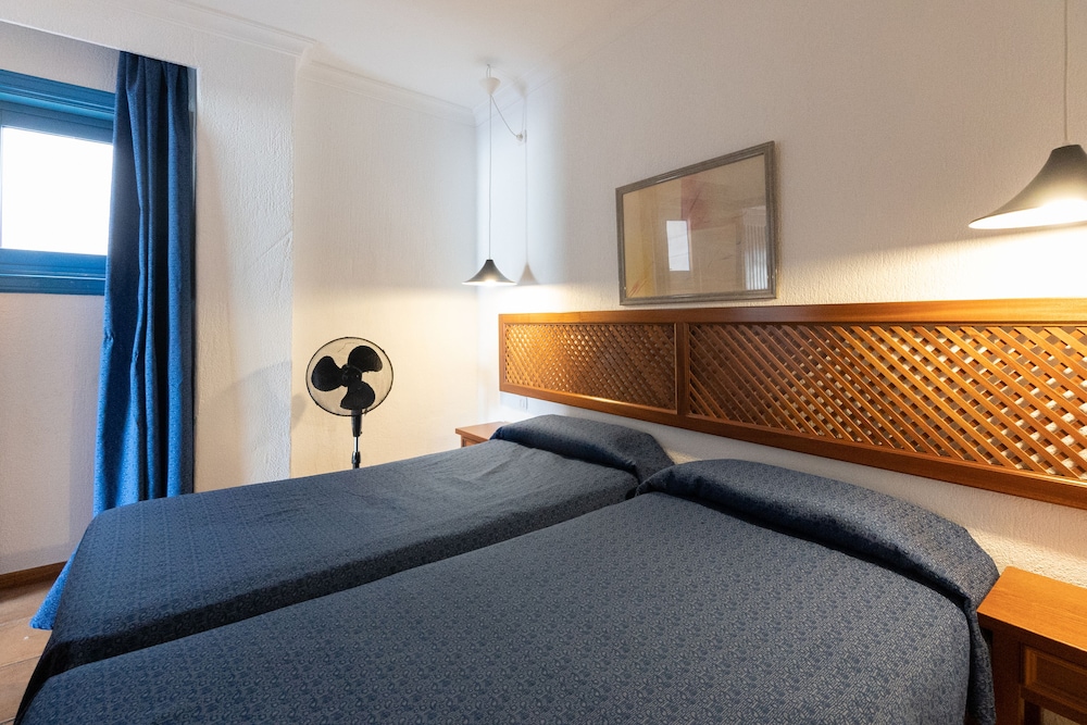 Apartments Agua Marina — Hotel rooms in Puerto del Carmen, Canary Islands