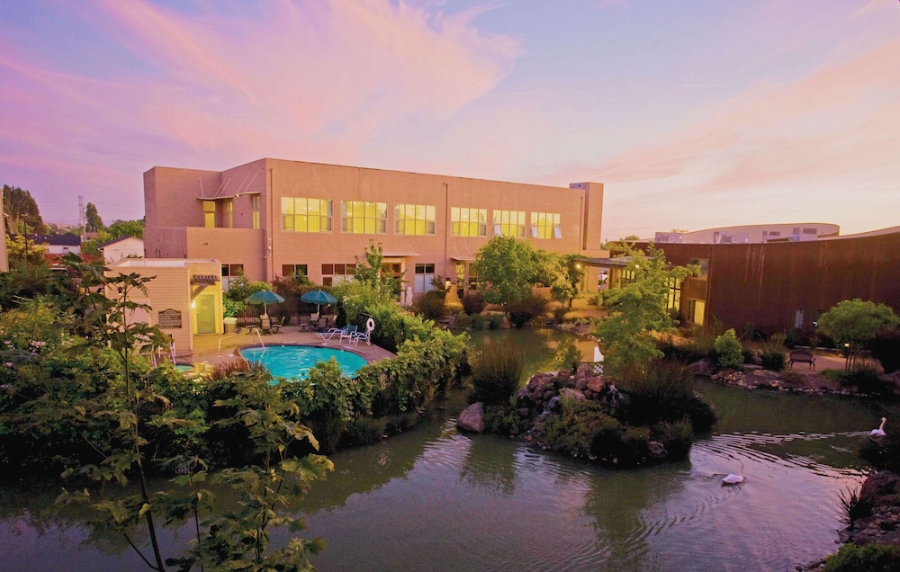 DoubleTree by Hilton Napa Valley - American Canyon — Main photo in American Canyon, California