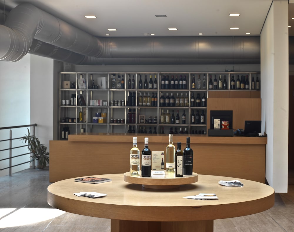 Scalarea Estate Residences — Restaurant & bars in Heraklion