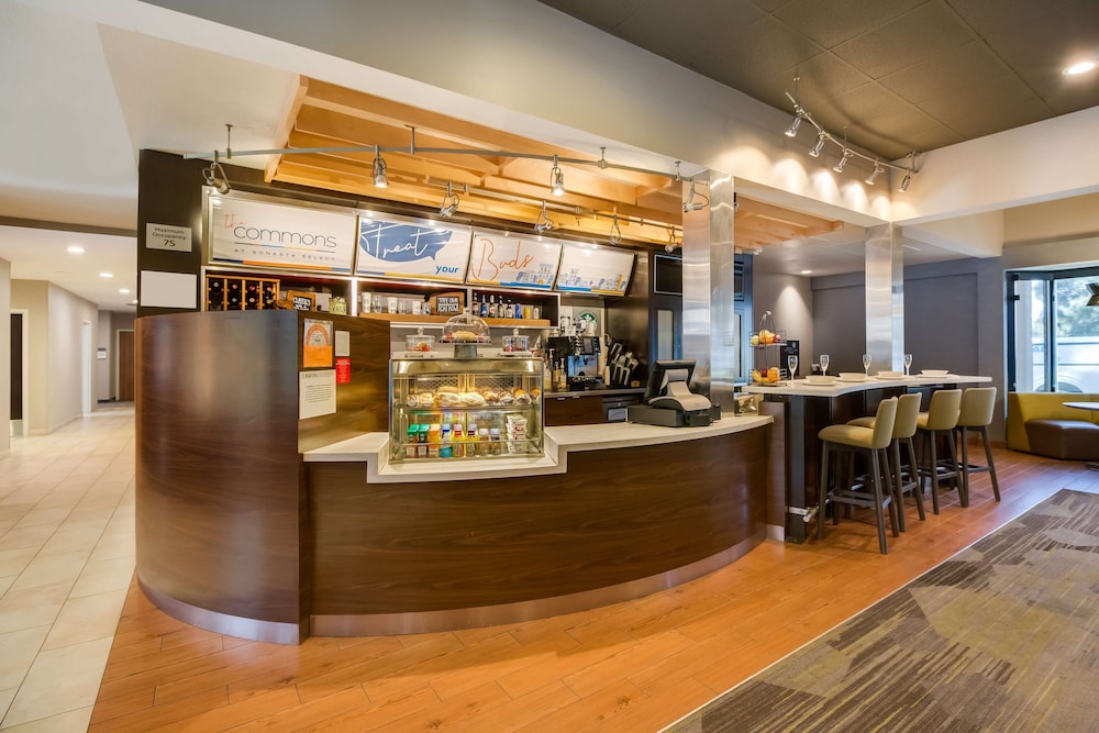 Sonesta Select Huntington Beach Fountain Valley — Restaurant & bars in Fountain Valley, California