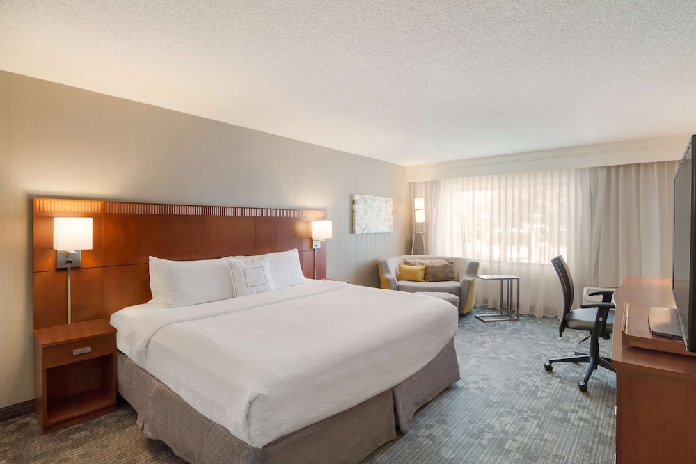 Sonesta Select Huntington Beach Fountain Valley — Hotel rooms in Fountain Valley, California