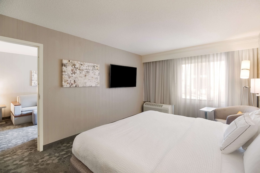 Sonesta Select Huntington Beach Fountain Valley — Hotel rooms in Fountain Valley, California