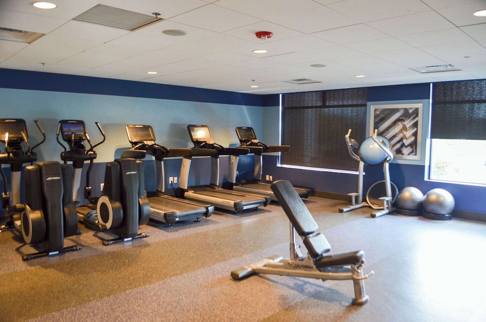 Radisson Hotel Detroit Metro Airport — Sports & recreation in Romulus, Michigan