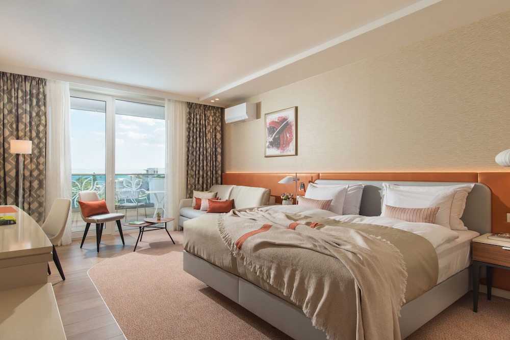 MARITIM Hotel Amelia — Hotel rooms in Albena, Dobrich