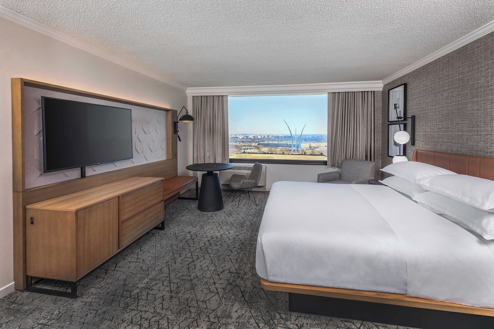 Sheraton Pentagon City Hotel — Hotel rooms in Arlington, Virginia
