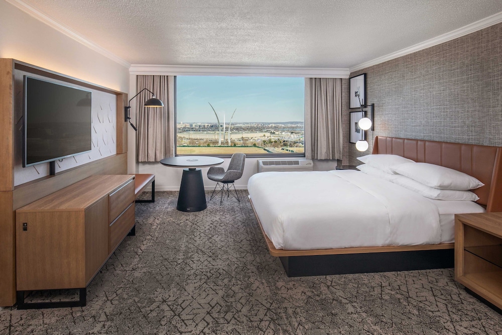 Sheraton Pentagon City Hotel — Hotel rooms in Arlington, Virginia