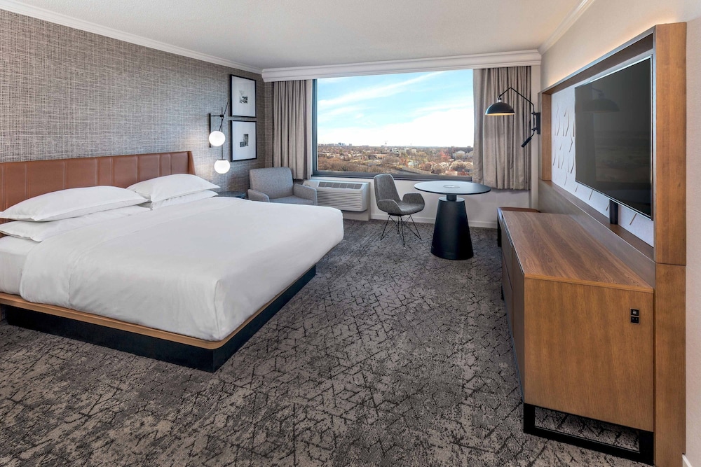 Sheraton Pentagon City Hotel — Hotel rooms in Arlington, Virginia