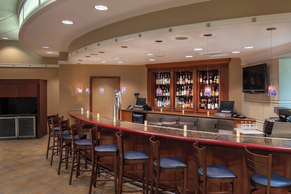 Sheraton Pentagon City Hotel — Restaurant & bars in Arlington, Virginia