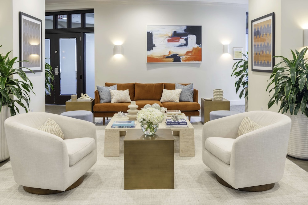 Hotel Tampa Riverwalk — Hotel rooms in Tampa, Florida