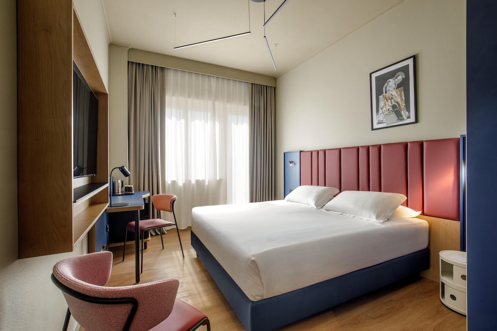 Best Western Plus Globus Hotel — Hotel rooms in Rome, Lazio