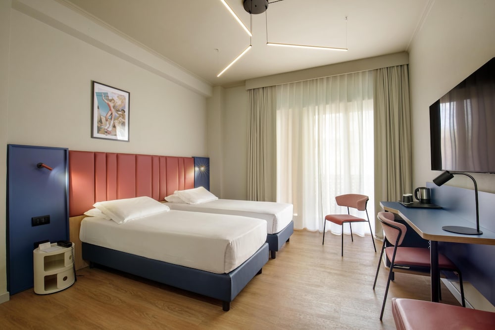 Best Western Plus Globus Hotel — Hotel rooms in Rome, Lazio