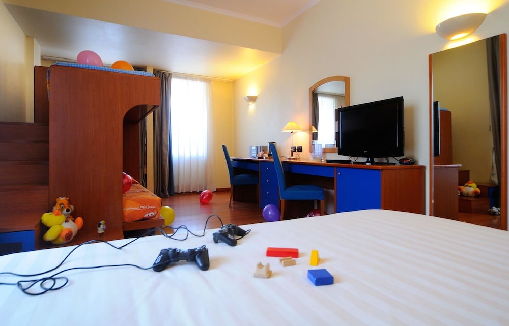 Best Western Plus Globus Hotel — Hotel rooms in Rome, Lazio