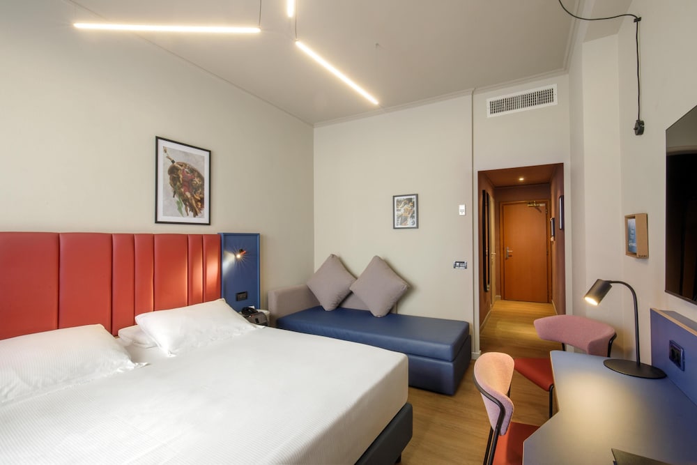 Best Western Plus Globus Hotel — Hotel rooms in Rome, Lazio