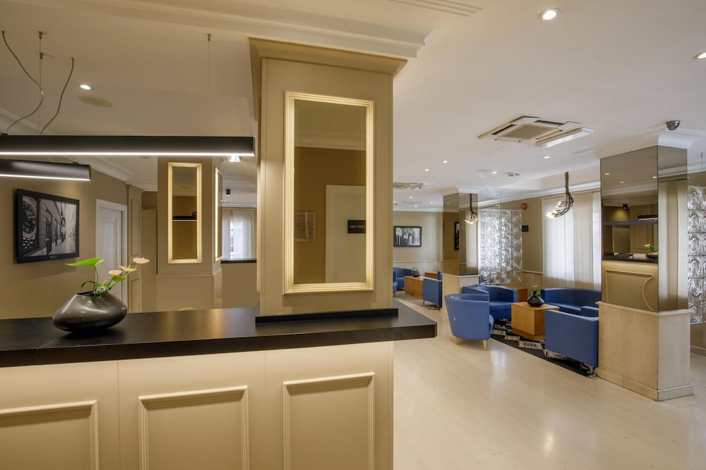 Best Western Plus Globus Hotel — Hotel building in Rome, Lazio
