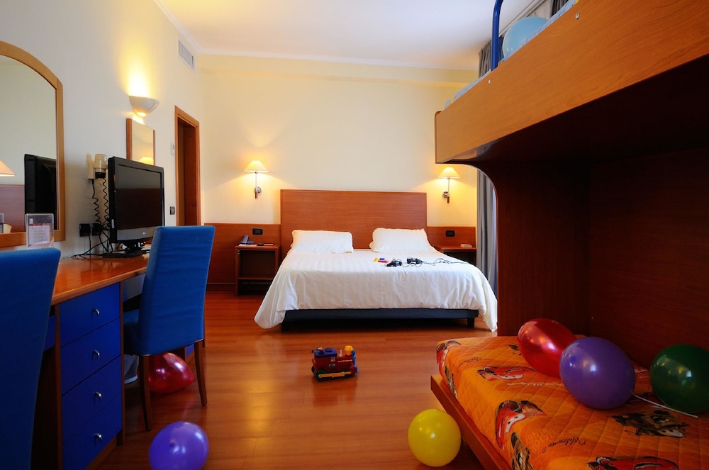 Best Western Plus Globus Hotel — Hotel rooms in Rome, Lazio