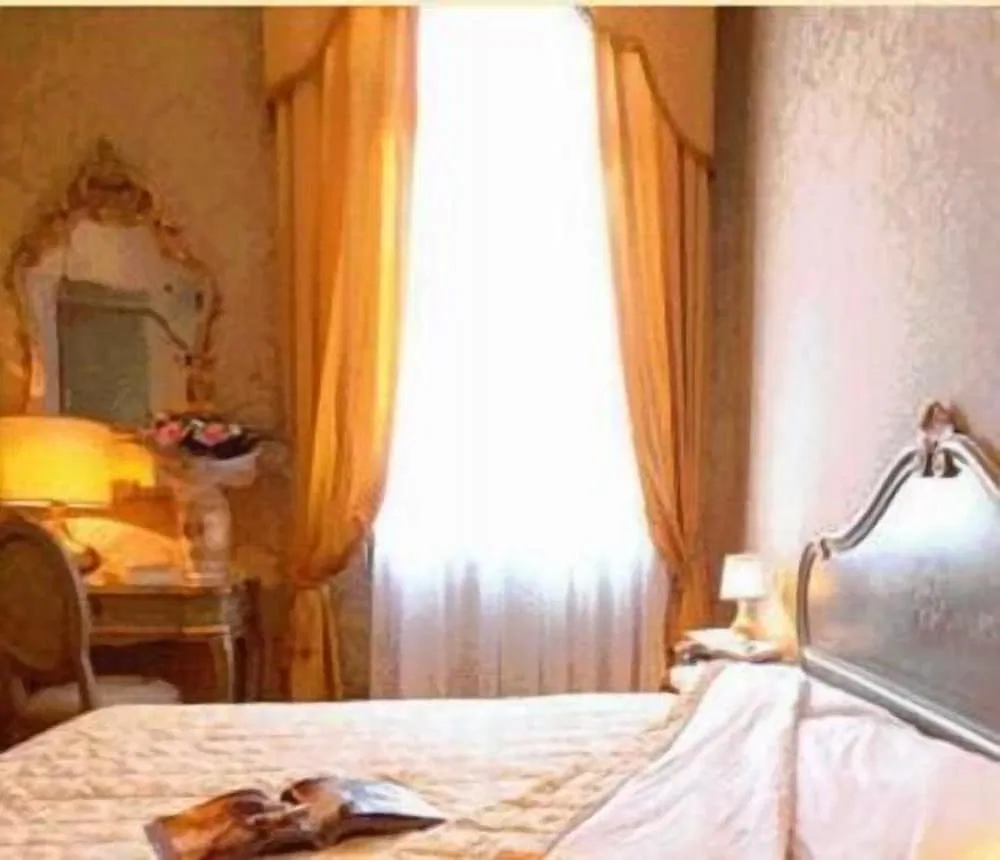 Hotel Canal