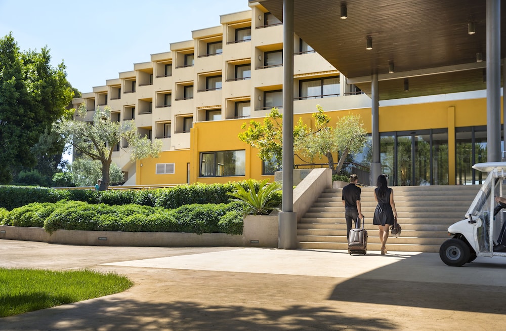 Maistra Select Island Hotel Istra — Hotel building in Rovinj, Istria