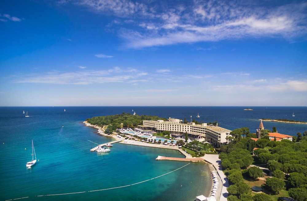 Maistra Select Island Hotel Istra — Hotel building in Rovinj, Istria