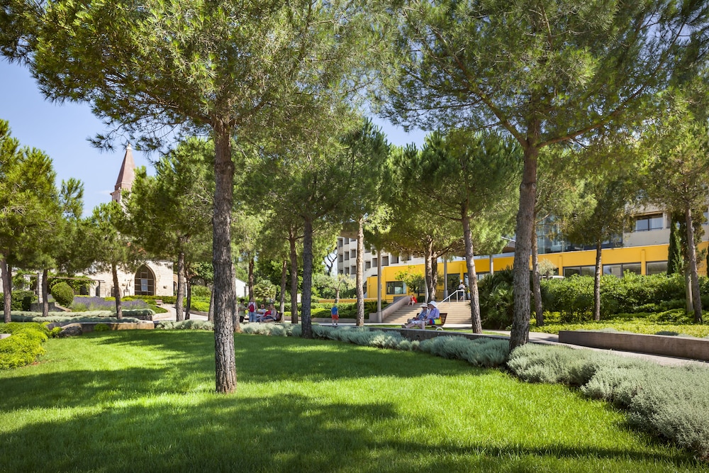 Maistra Select Island Hotel Istra — Hotel building in Rovinj, Istria