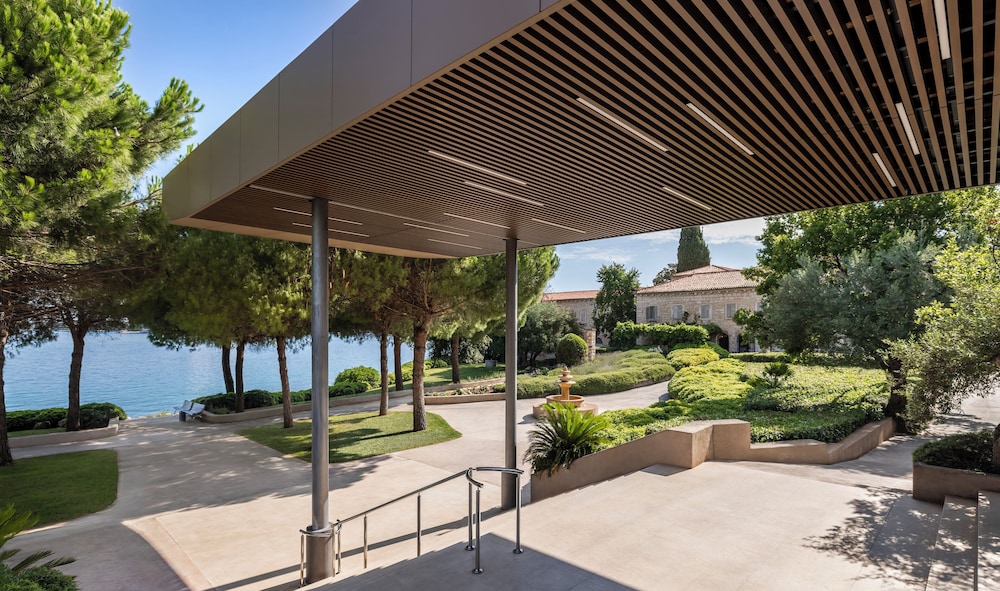 Maistra Select Island Hotel Istra — Hotel building in Rovinj, Istria