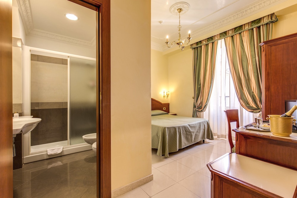 Hotel Contilia — Hotel rooms in Rome, Lazio