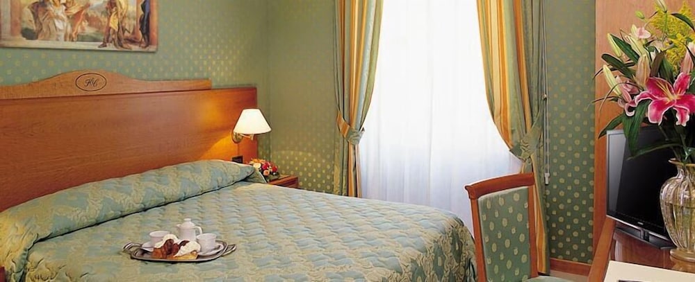 Hotel Contilia — Hotel rooms in Rome, Lazio