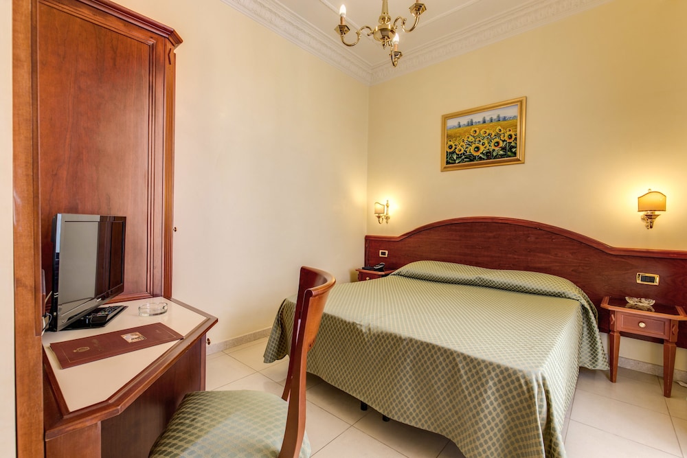 Hotel Contilia — Hotel rooms in Rome, Lazio