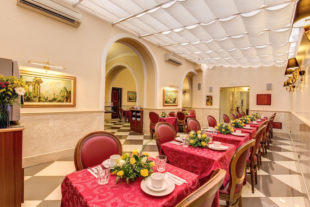 Hotel Contilia — Restaurant & bars in Rome, Lazio