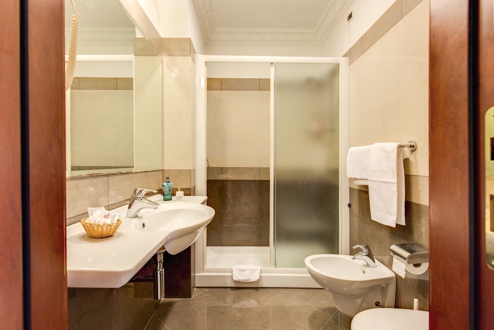 Hotel Contilia — Hotel rooms in Rome, Lazio