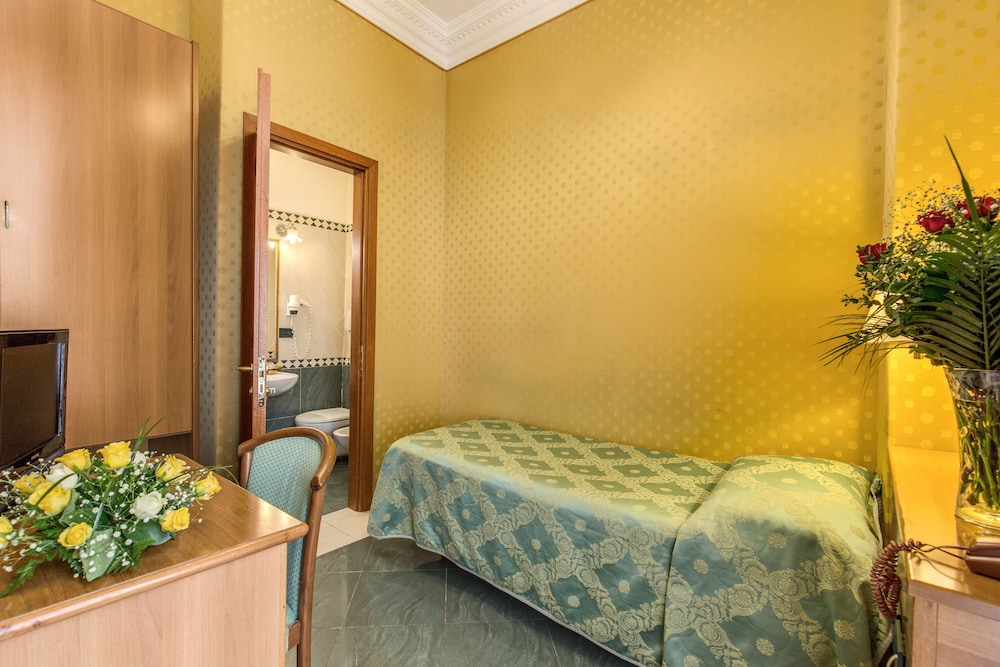 Hotel Contilia — Hotel rooms in Rome, Lazio